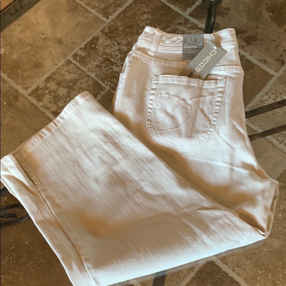 Chico’s Platinum Fit Women’s Capri Jean Off White/Ivory